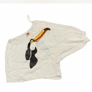 Farm Rio Bosque One-Shoulder Blouse
New with tags
Sz m